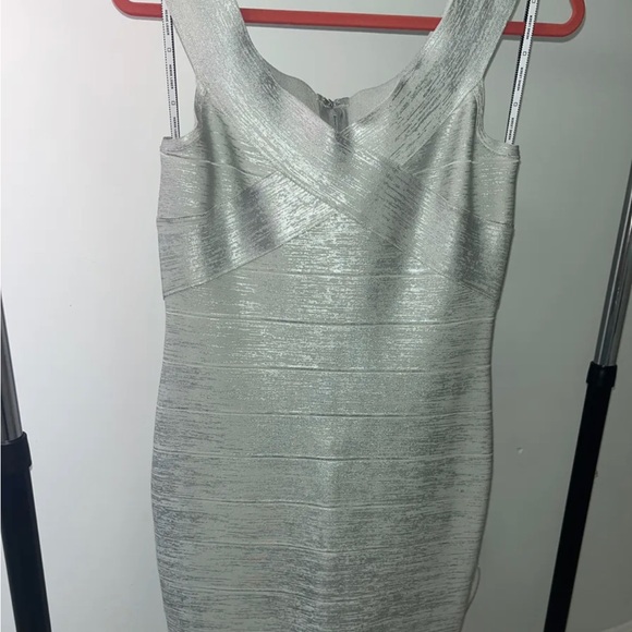 Herve Leger Paris dress. - Picture 2 of 7